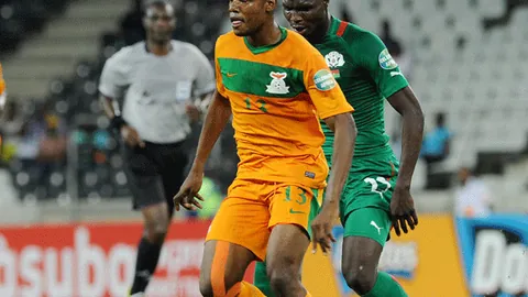 罗伊斯帽子戏法助多特蒙德23轮全胜门兴格拉德巴赫